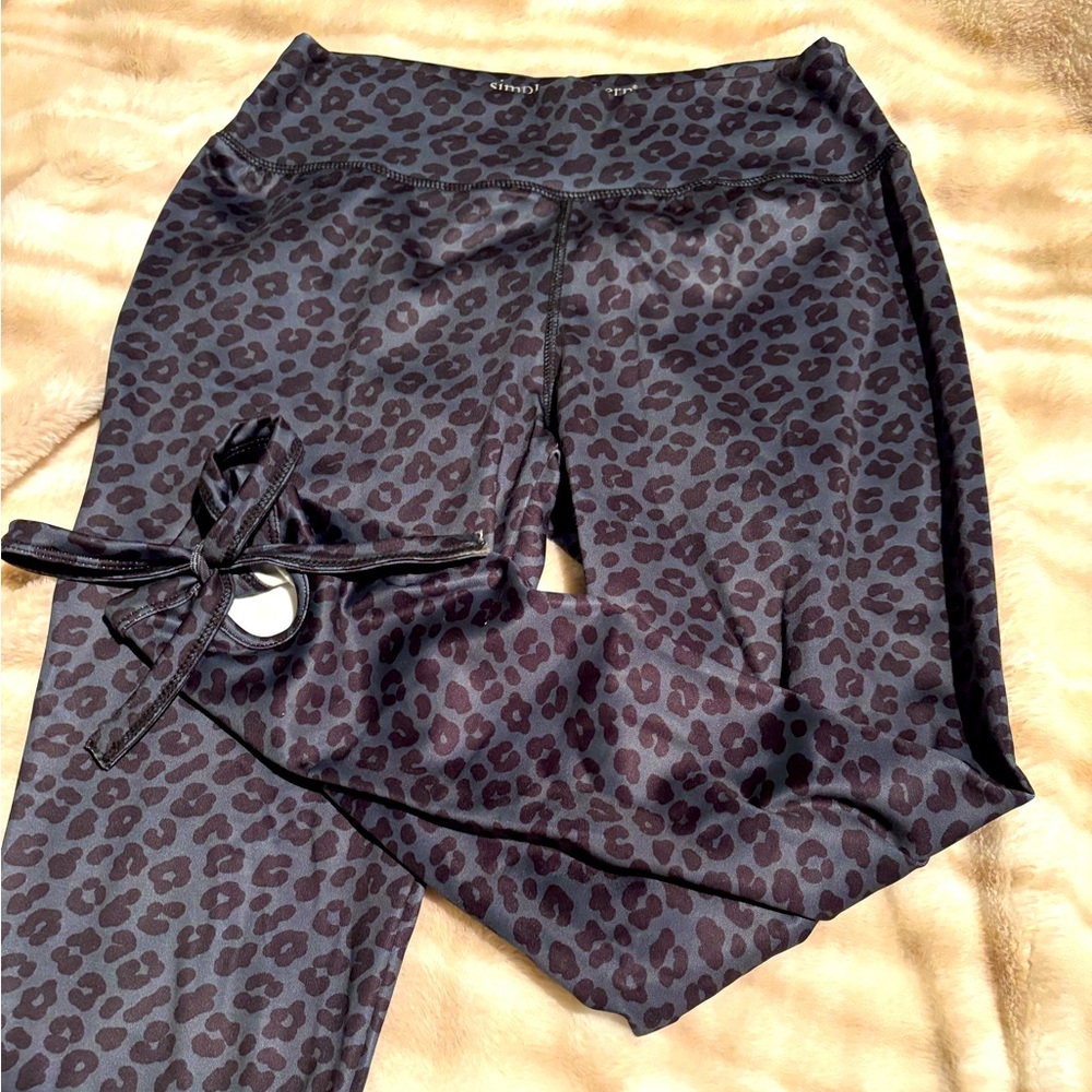 Simply southern medium black animal print leggings